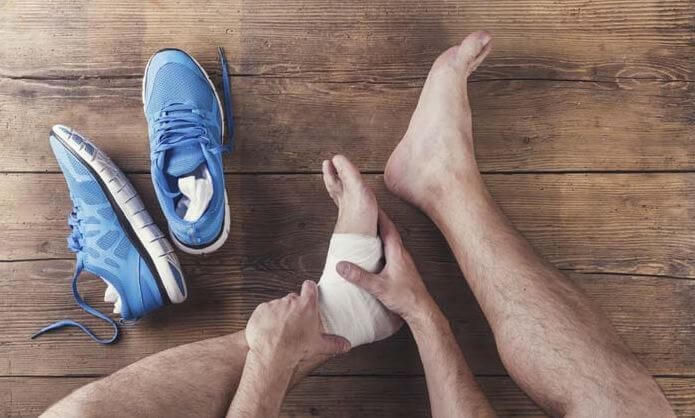 Best Shoes For Peroneal Tendonitis - men