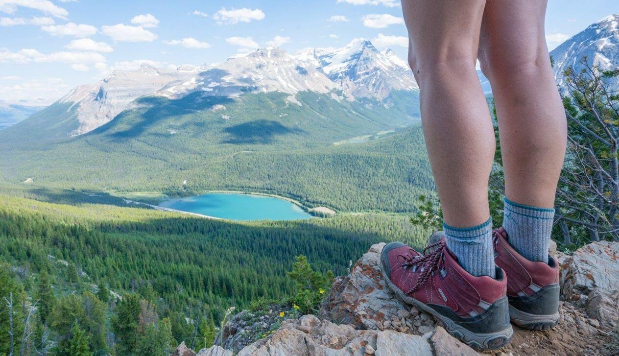 Best Hiking Shoes For Flat Feet